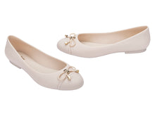 MELISSA DOLL V AD-LIGHT BEIGE