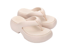 MELISSA FREE FUZZY FLATFORM AD - BEIGE