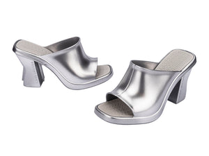 MELISSA MULE + MARC JACOBS AD - SILVER/GREY