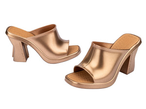 MELISSA MULE + MARC JACOBS AD - GOLD/BEIGE